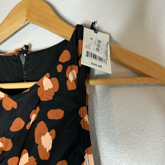 New Shade & Shore Woman’s One Piece Swimsuit Size M - Picture 8 of 14